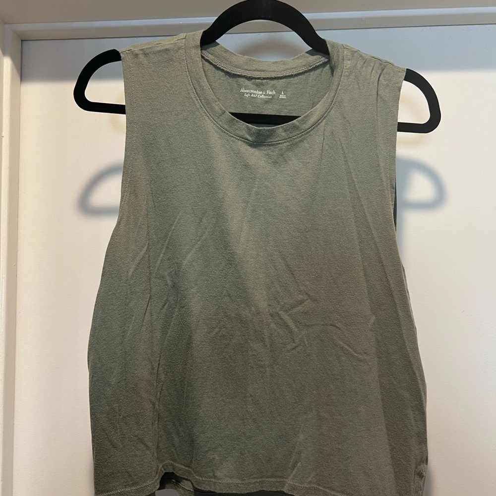 Abercrombie & Fitch Olive Green Sleeveless Tank Top Tee Size Large